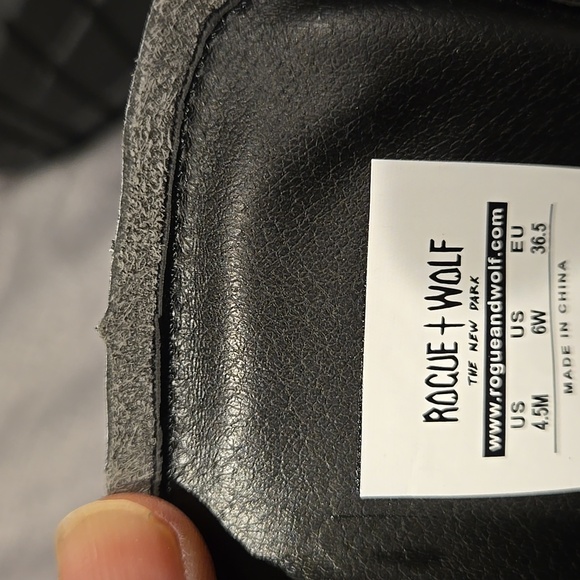 Rogue and Wolf dark raven boots - Picture 5 of 5